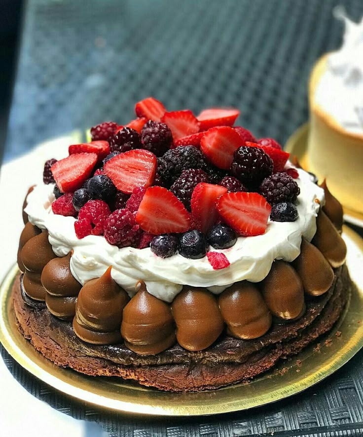 Brownie con frutos rojos